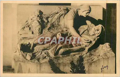 Cartes postales Vierzon (Cher) Le Monument aux Morts La Douleur Humaine