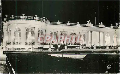 Cartes postales moderne Deauville Plage Fleurie le Casino Illumine