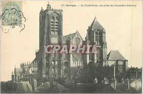 Ansichtskarte AK Bourges La Cathedrale Vue Prise des Nouvelles Galeries