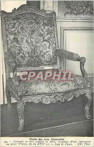 Cartes postales Musee des Arts Decoratifs Fauteuil en Bois Sculpte et Dore Recouvert d'une Tapisserie au Point (