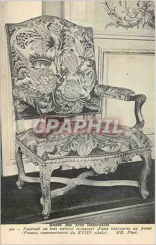 Cartes postales Musee des Arts Decoratifs Fauteuil en Bois Naturel Recouvert d'une Tapisserie au Point (France C