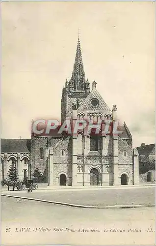 Cartes postales Laval L'Eglise Notre Dame d'Avesnieres Le Cote du Portail