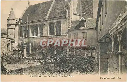 Cartes postales Beauvais Le Musee Cour Interieur
