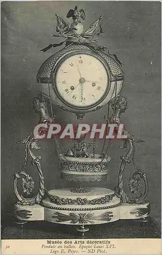 Cartes postales Musee des Arts Decoratifs Pendule au Ballon Epoque Louis XVI Legs Peyre
