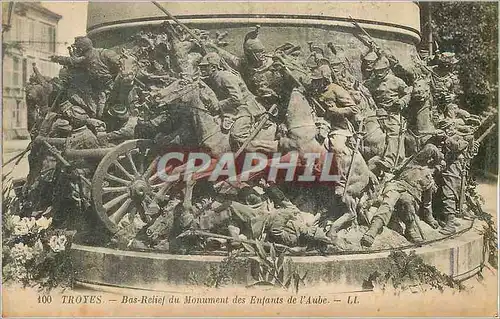 Ansichtskarte AK Troyes Bas Relief du Monument des Enfants de l'Aube Militaria