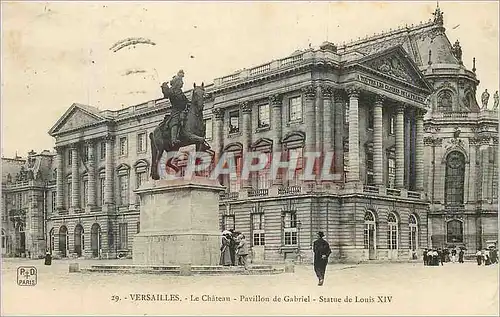 Cartes postales Versailles le Chateau Pavillon de Gabriel Statue de Louis XIV