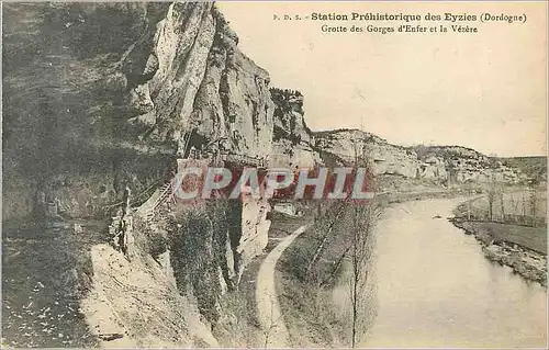 Cartes postales Dordogne Station Prehistorique des Eyzies Grotte des Gorges d'Enfer et la Vezere