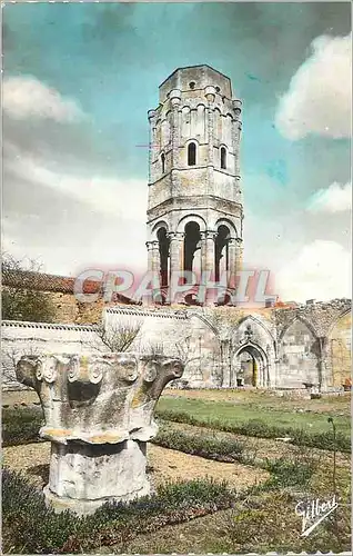 Cartes postales moderne Charroux (Vienne) Ancienne Abbaye Tour Charlemagne XIe S (Mont Hist Classe)