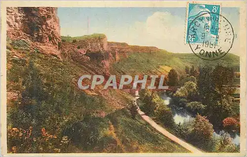 Cartes postales Env D'Arcy sur Cure St More Les Rochers et la Cure Vue prise de la Grotte du Pere Leleu