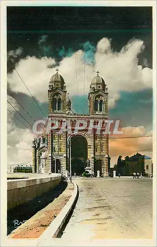 Cartes postales moderne Marseille La Cathedrale