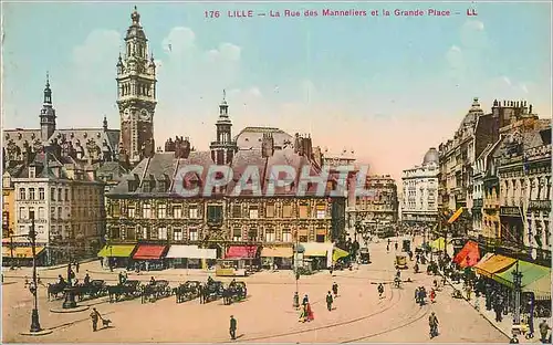 Cartes postales Lille La Rue des Manneliers et la Grande Place