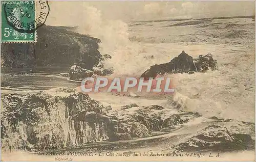 Cartes postales Les Sables d'Olonne La Cote Sauvage dans les Rochers du Puits de l'Enfer