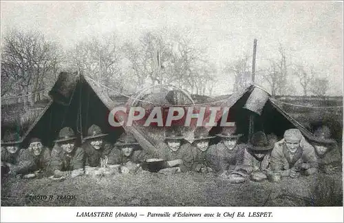 REPRO Lamastre (Ardeche) Patrouille d'Eclaireurs avec le Chef Ed Lespet