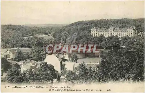 Ansichtskarte AK Bagnoles de l'Orne une Vue sur le Lac et le Champ de Courses Prise du Roc au Chien