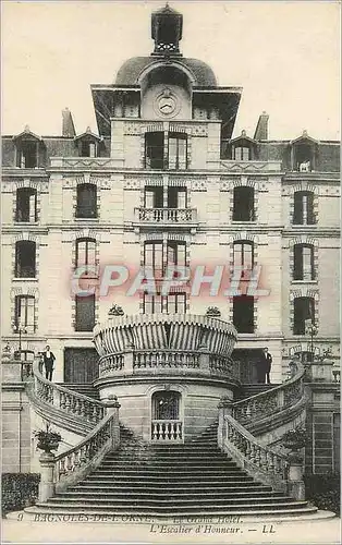 Cartes postales Bagnoles de l'Orne le Grand Hotel L'Escalier d'Honneur