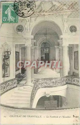 Cartes postales Chateau de Chantilly Le Vestibule et l'Escalier