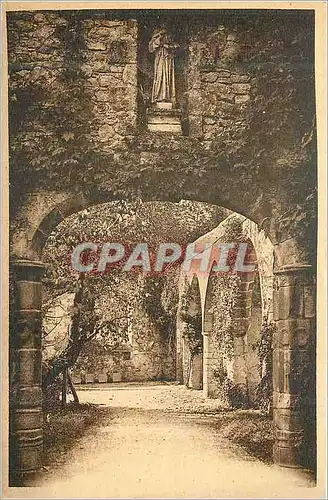 Cartes postales Clisson en Flanant une Entree de l'Encien Cloitre des Cordeliers