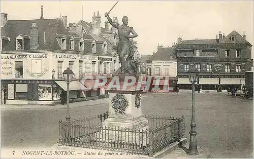 Ansichtskarte AK Nogent Le Rotrou Statue du General