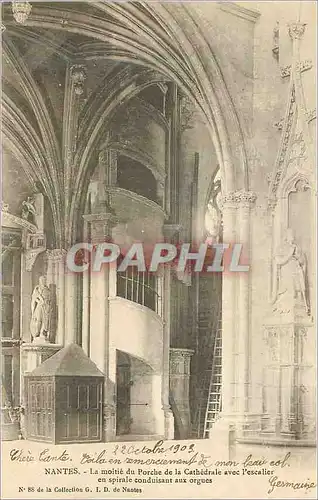 Cartes postales Nantes La Moitie du Porche de la Cathedrale Avec L'Escalier en Spirale Conduisant aux Orgues