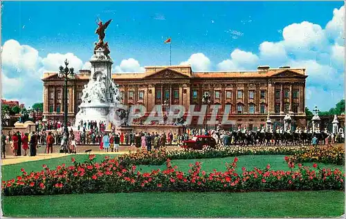 Cartes postales moderne London Victoria Memorial Buckingham Palace and Guards