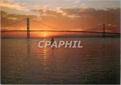 Cartes postales moderne Late Summer Sunset Through The Forth Road Bridge (M90)
