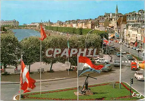 Moderne Karte Trouville (Calvados) Le Boulevard F Moureaux et Les Quais A Gauche La Touques et au Fond Le Casi