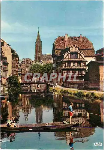 Cartes postales moderne Strasbourg (Bas Rhin) La Petite France et la Cathedrale Peche