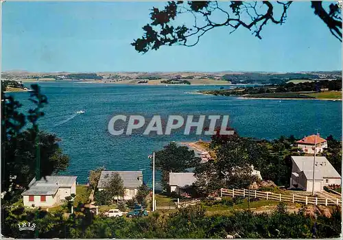 Cartes postales moderne L'Aveyron Pittoresque Le Lac et la Cite de Pareloup