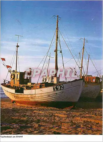 Cartes postales moderne Fischerboot am Strand