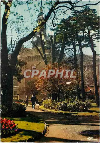 Cartes postales moderne Toulouse (Hte Gar) les Jardins et le Donjon du Capitole