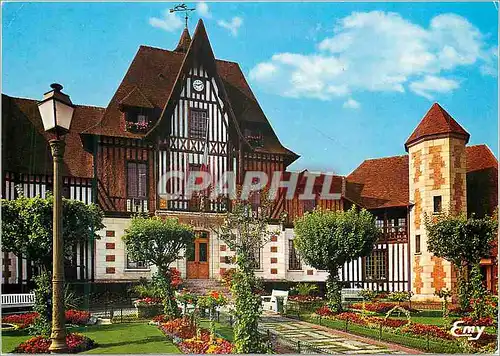 Cartes postales moderne Deauville (Calvados) l'Hotel de Ville et l'Office du Tourisme