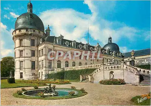 Cartes postales moderne Valencay Indre Le chateau La tour et la facade sud vues des jardins