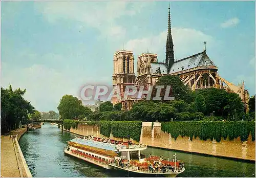 Cartes postales moderne Paris Notre Dame et la Seine Bateau