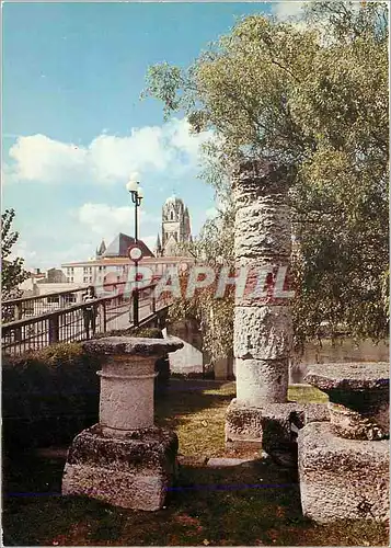 Moderne Karte Saintes Les colonnes romaines et la cathedrale Saint Pierre