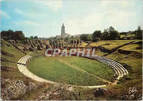 Cartes postales moderne Saintes Les Arenes Gallo Romaines au fond L Eglise St Eutrope