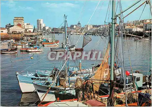 Cartes postales moderne Les Sables d Olonne Le Port vu de la Chaume Bateaux