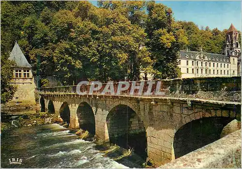 Cartes postales moderne Brantome Dordogne Le Pont Coude sur la Dronne A droite l Ancienne Abbaye et le Clocher