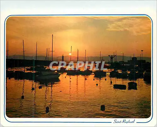 Cartes postales moderne Saint Raphael Var Coucher de soleil sur le Port