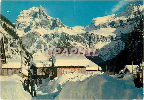 Cartes postales moderne Haute Vallee du Giffre en hiver Haute Savoie Vue sur la Corne de Chamois et le Tenneverge