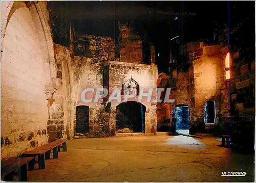 Cartes postales moderne Cognac Charente Chateau de Cognac Salle au casque