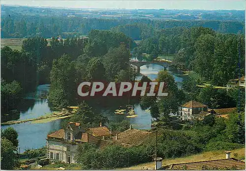 Cartes postales moderne Environs de Chateauneuf sur Charente Saint Simeux Charente Vue d ensemble sur la Charente et le