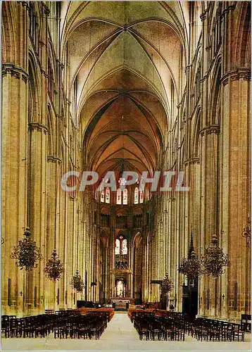 Cartes postales moderne Bourges Cher La Cathedrale St Etienne La Nef
