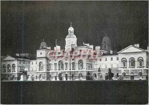 Moderne Karte The Horse Guards in Whitehall seen floodlit from the famous ground Militaria