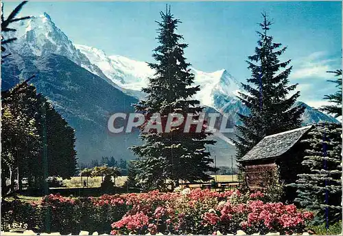 Cartes postales moderne Chamonix Mont Blanc L Aiguille du Midi le Mont Blanc et l Aiguille du Gouter