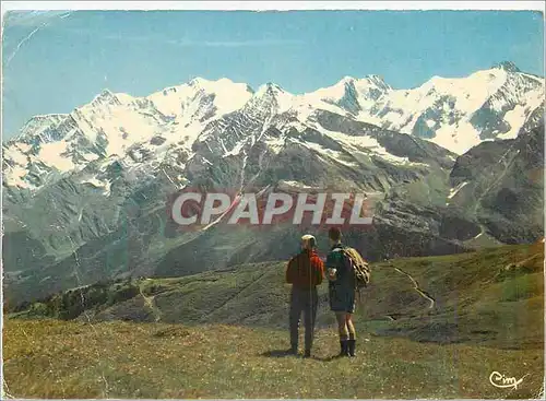 Cartes postales moderne Les Alpes Francaises en couleurs naturelles Contemplation des hauts Sommets Alpinisme
