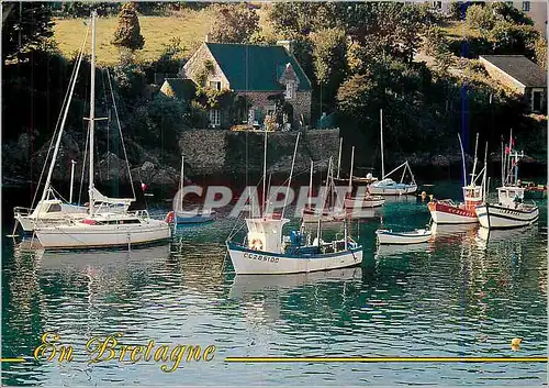 Cartes postales moderne La Bretagne Pittoresque Maison de pecheur Bateaux