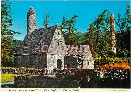 Cartes postales moderne St Kevin's Church and Round Tower Glendalough Co Wicklow Ireland (The Valley of the Two Lakes)