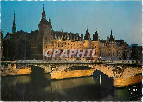 Cartes postales moderne Paris et Ses Mervielles La Conciergerie et le Pont au Change Illumines