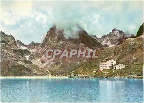 Cartes postales moderne Hotel Silvrettasee (2040 m) mit Hochamaderer
