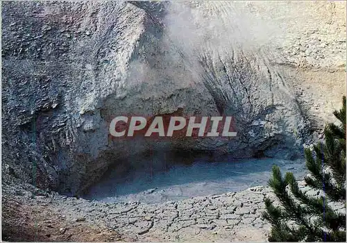 Cartes postales moderne Mud Volcano Yellowstone National Park Located on the Canyon Lake Highway